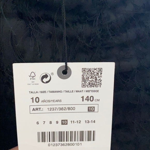 Black top - Picture 4 of 4